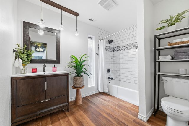 240 Timberlake, Azle, TX 76020