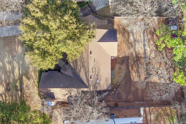 240 Timberlake, Azle, TX 76020