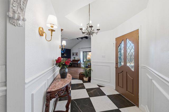 240 Timberlake, Azle, TX 76020