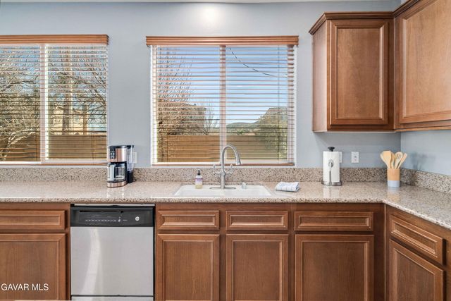 39118 Dunbar Street, Palmdale, CA 93551