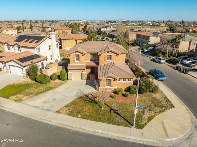 39118 Dunbar Street, Palmdale, CA 93551