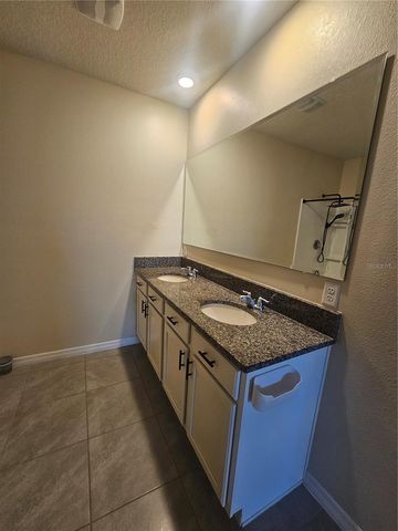 2853 GRANDBURY GROVE RD, Lakeland, FL 33811