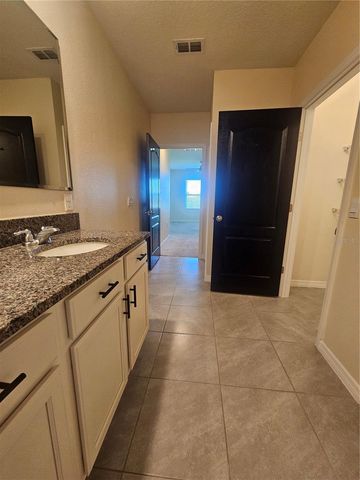 2853 GRANDBURY GROVE RD, Lakeland, FL 33811