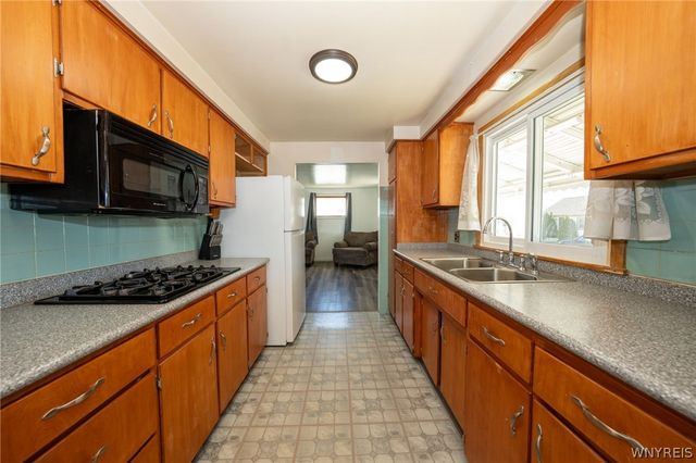 252 Roland Street, Cheektowaga, NY 14212