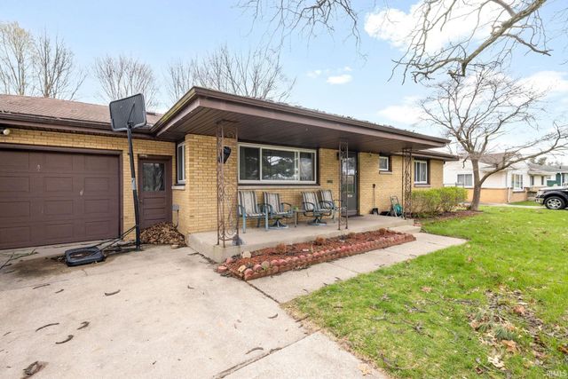 1220 Victory Avenue, South Bend, IN 46615