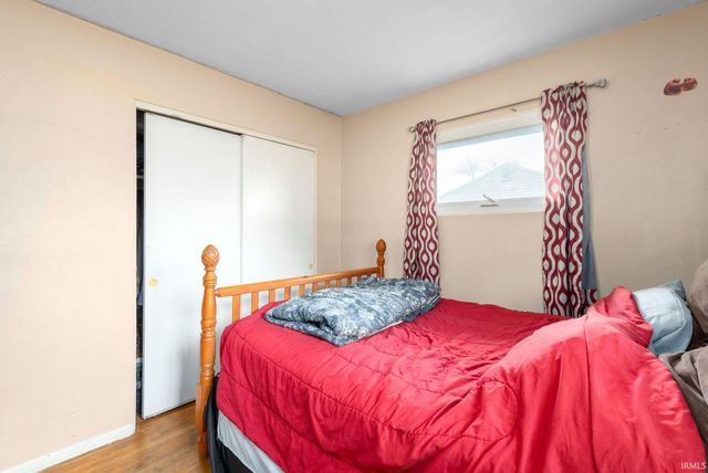 1220 Victory Avenue, South Bend, IN 46615