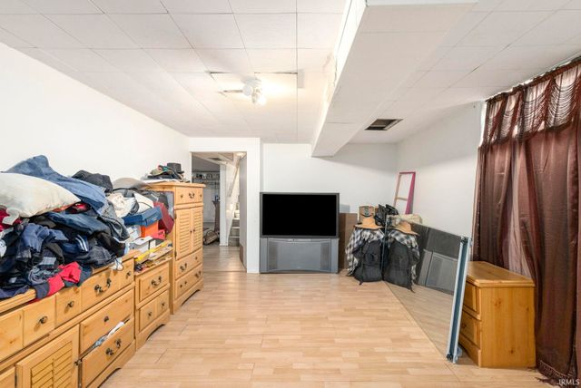 1220 Victory Avenue, South Bend, IN 46615