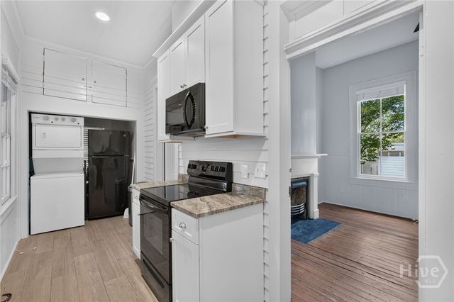 902 Barnard Street, Savannah, GA 31401