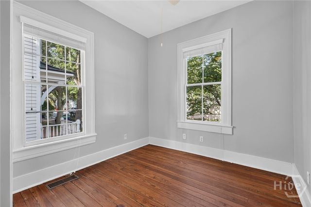902 Barnard Street, Savannah, GA 31401