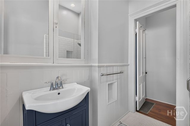902 Barnard Street, Savannah, GA 31401
