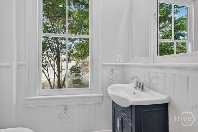 902 Barnard Street, Savannah, GA 31401