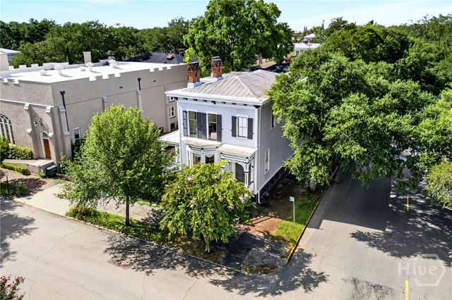 902 Barnard Street, Savannah, GA 31401