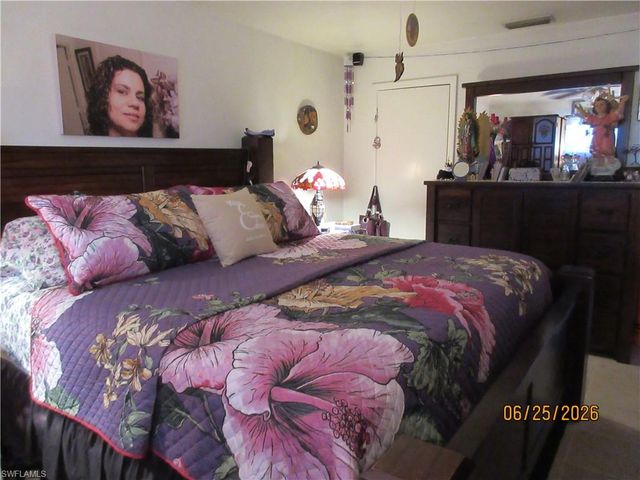 1114-1116 NE 8th ST, Cape Coral, FL 33909