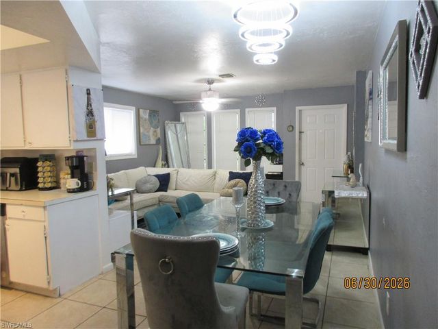 1114-1116 NE 8th ST, Cape Coral, FL 33909