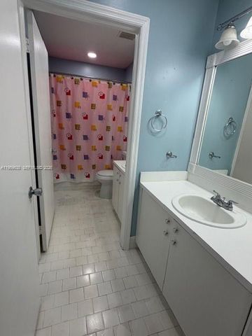 7332 SW 158th Ave, Miami, FL 33193