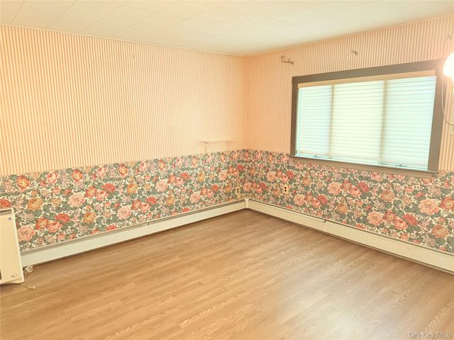 92 Stone Lane, Levittown, NY 11756