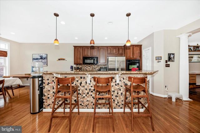 9441 DUNRAVEN ST, Frederick, MD 21704