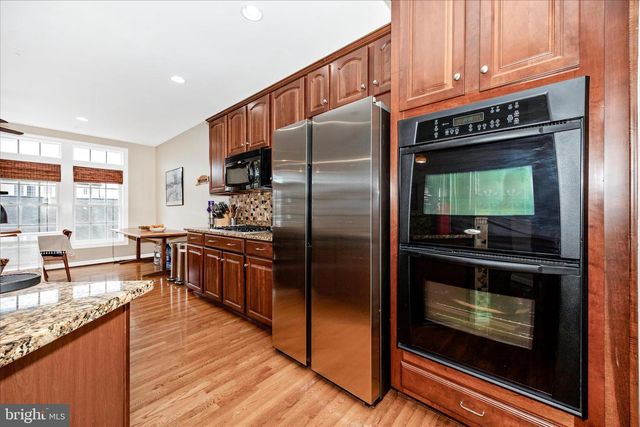 9441 DUNRAVEN ST, Frederick, MD 21704