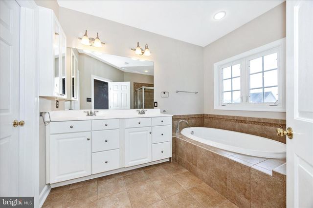 9441 DUNRAVEN ST, Frederick, MD 21704
