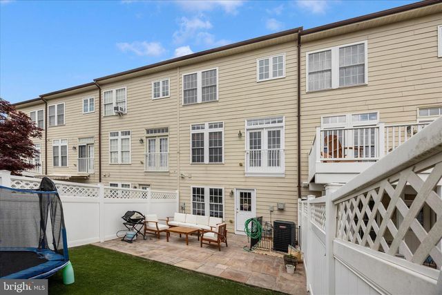 9441 DUNRAVEN ST, Frederick, MD 21704