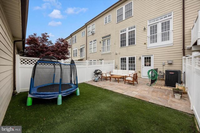 9441 DUNRAVEN ST, Frederick, MD 21704