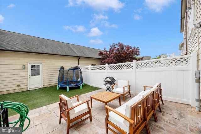 9441 DUNRAVEN ST, Frederick, MD 21704