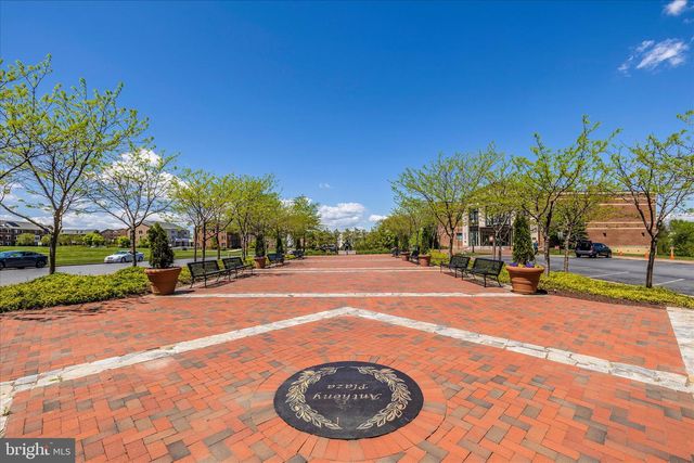 9441 DUNRAVEN ST, Frederick, MD 21704