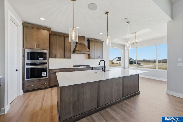 9116 Marbella Drive, Lincoln, NE 68520