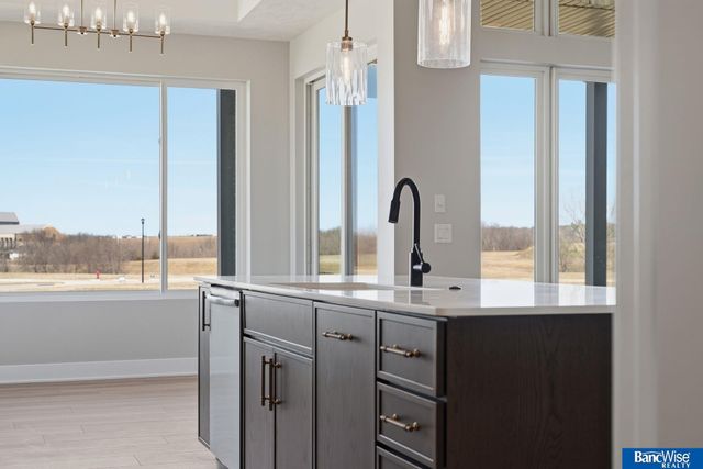 9116 Marbella Drive, Lincoln, NE 68520