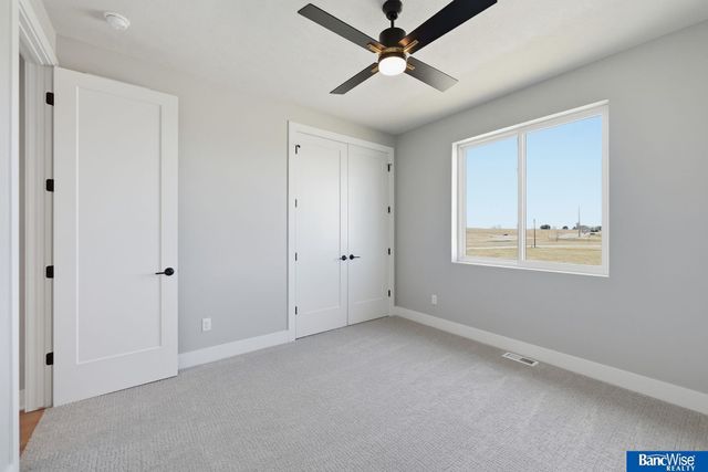 9116 Marbella Drive, Lincoln, NE 68520