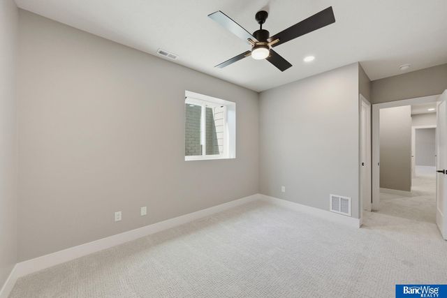 9116 Marbella Drive, Lincoln, NE 68520