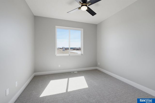 9116 Marbella Drive, Lincoln, NE 68520