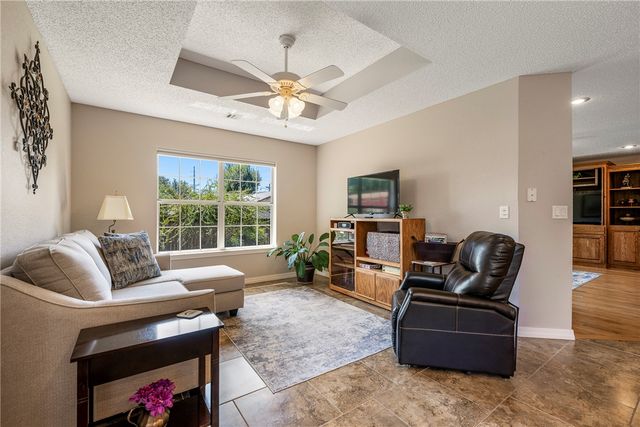 1102 NE 2nd Street, Bentonville, AR 72712