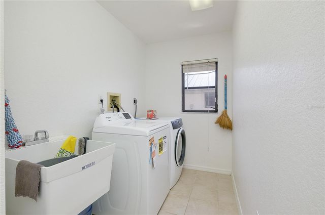 23235 MCQUEENEY AVENUE, Punta Gorda, FL 33980