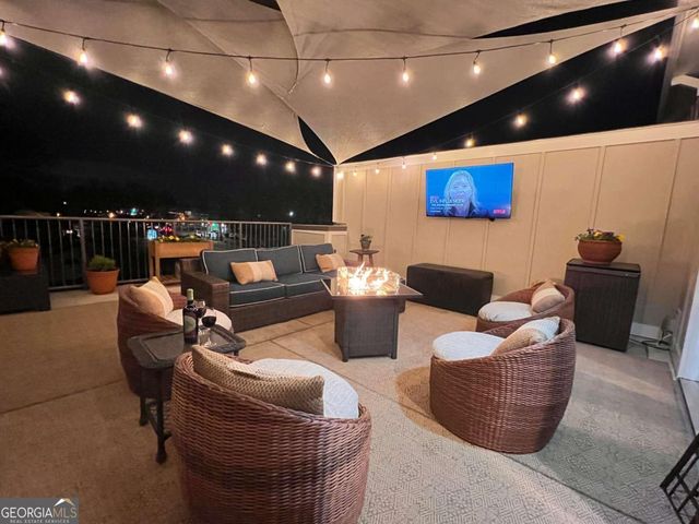 307 Canton Way, Roswell, GA 30075