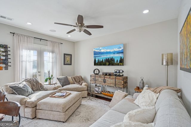 307 Canton Way, Roswell, GA 30075