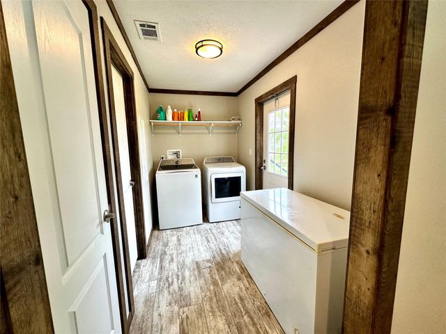 705 Thompson RD, Dale, TX 78616