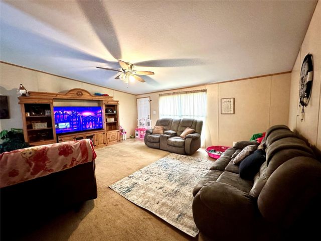 705 Thompson RD, Dale, TX 78616