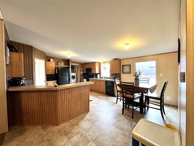 705 Thompson RD, Dale, TX 78616