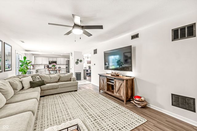 2251 Hanover Road, Brownsburg, IN 46112