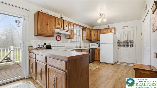 215 Tego Lake Road, East Stroudsburg, PA 18302