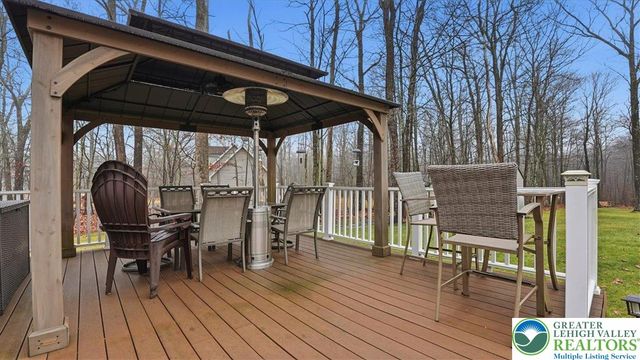 215 Tego Lake Road, East Stroudsburg, PA 18302