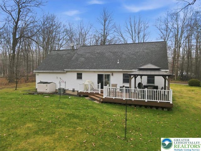 215 Tego Lake Road, East Stroudsburg, PA 18302