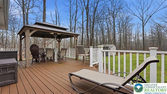 215 Tego Lake Road, East Stroudsburg, PA 18302