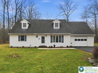 215 Tego Lake Road, East Stroudsburg, PA 18302