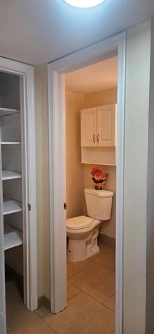 184 WALTHAM H, West Palm Beach, FL 33417