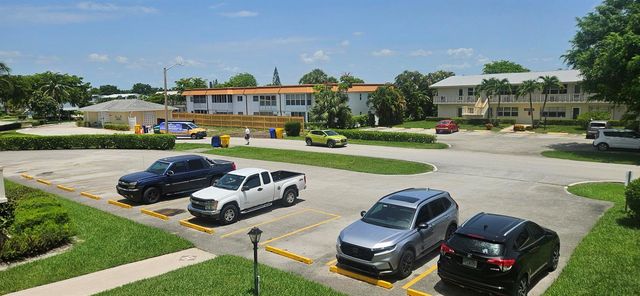 184 WALTHAM H, West Palm Beach, FL 33417