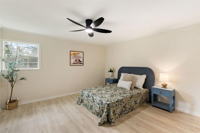 4121 Alamo Avenue, Fort Worth, TX 76107