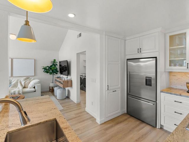 2552 Ocean Cove Drive, Cardiff By The Sea, CA 92007
