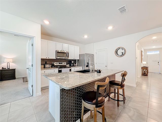 80 HICKORY COURSE LOOP, Ocala, FL 34472